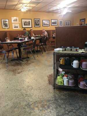 Country Kitchen Restaurant & Bakery