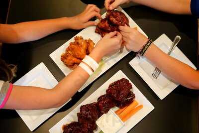 Wildwood Sports Bar & Grill