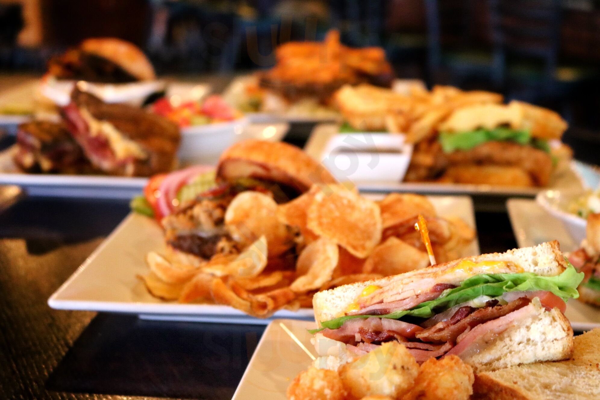 Wildwood Sports Bar & Grill