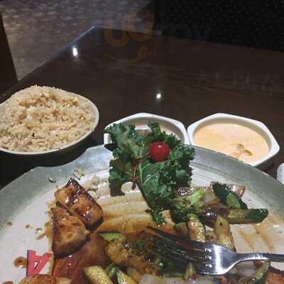 Fujiyama Japanese Steak House And Sushi Lounge