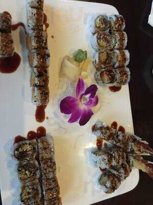 Fujiyama Japanese Steak House And Sushi Lounge