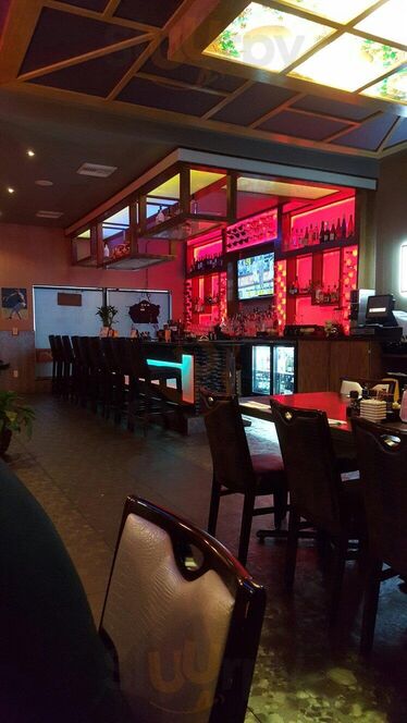 Fujiyama Japanese Steak House And Sushi Lounge