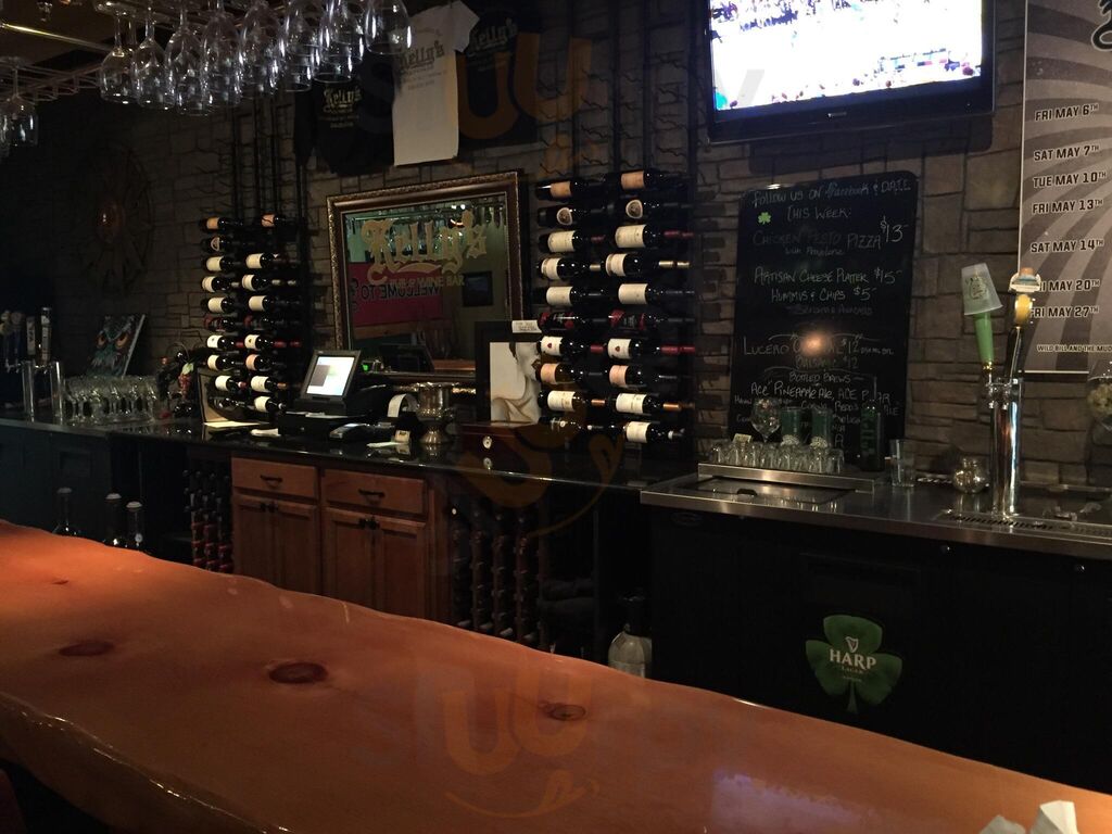 Kelly's Pub & Wine Bar