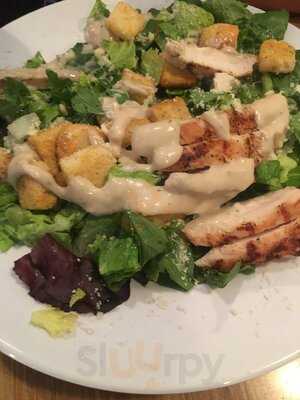 Hurricane Grill & Wings