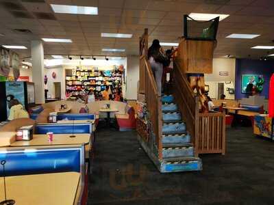 Chuck E. Cheese