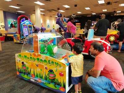 Chuck E. Cheese