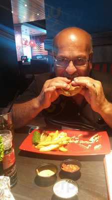 Red Robin Gourmet Burgers