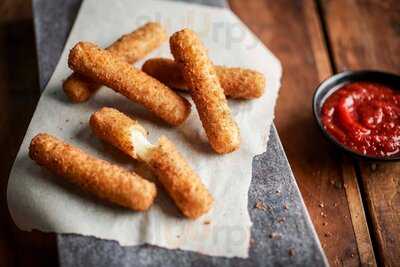 The Winghouse Of Largo