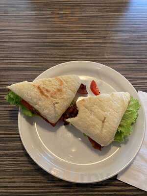 Gordon's Cafe And Catering