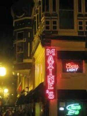 Maxine's Live