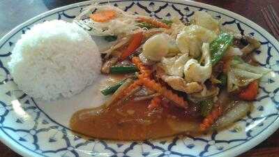 Thai Smiles Restaurant
