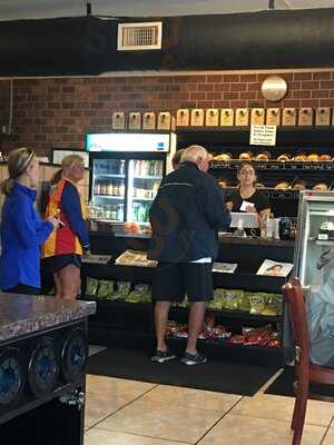 Broadway Bagels & Deli