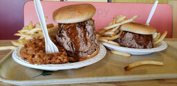 Fatbaxz Bbq And Burgers