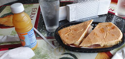 Bruno's Cafe