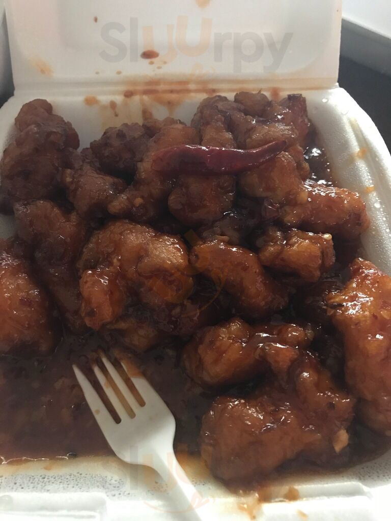 Chinaland Restaurant & Bar