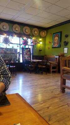 Mole Mole 'hooker Avenue'