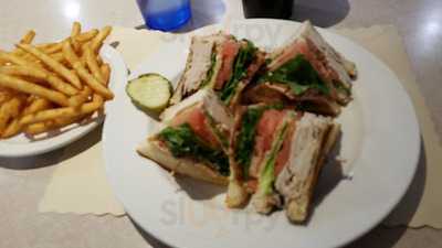 Outside In Restaurant & Bar