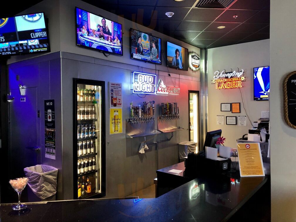 The Inside Track Grill & Sports Lounge