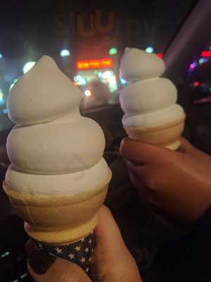 Dairy Queen (treat)