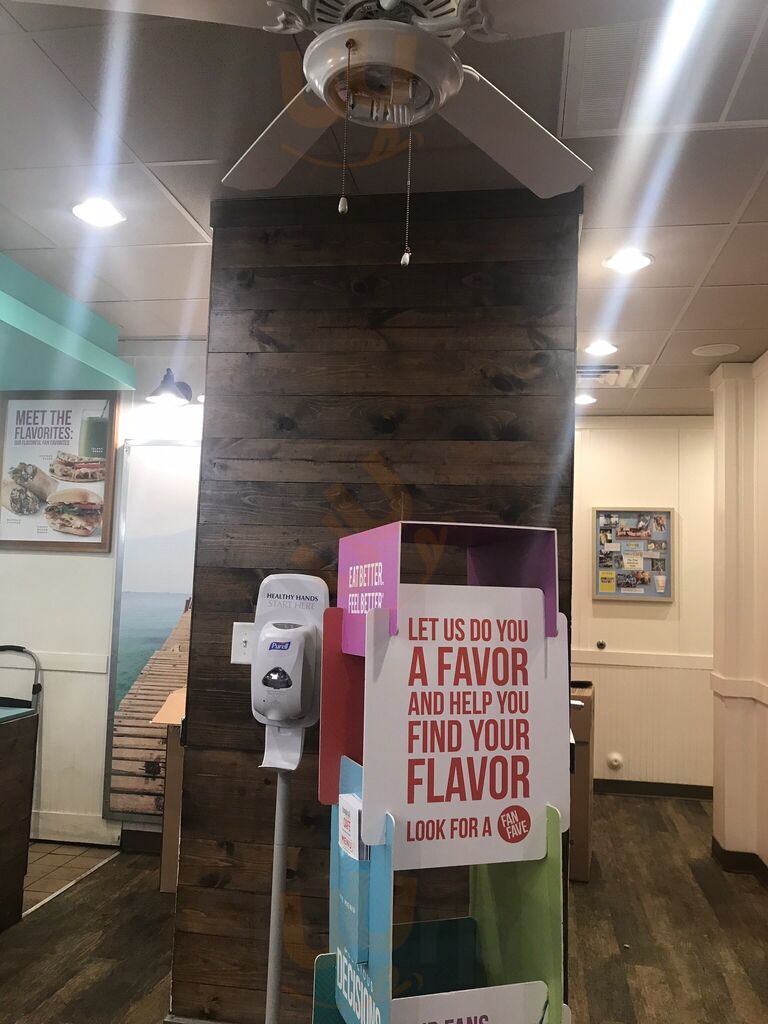 Tropical Smoothie Cafe