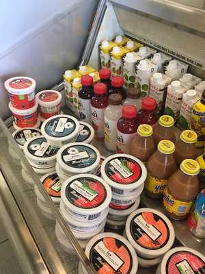 Charlies' Bagels And Deli