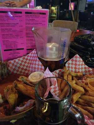Sneaky's Sports Bar