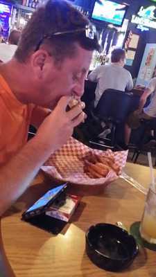Sneaky's Sports Bar