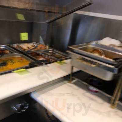 Paradise Biryani Pointe