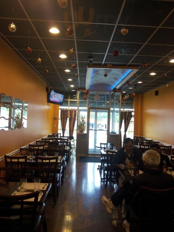 Paradise Biryani Pointe