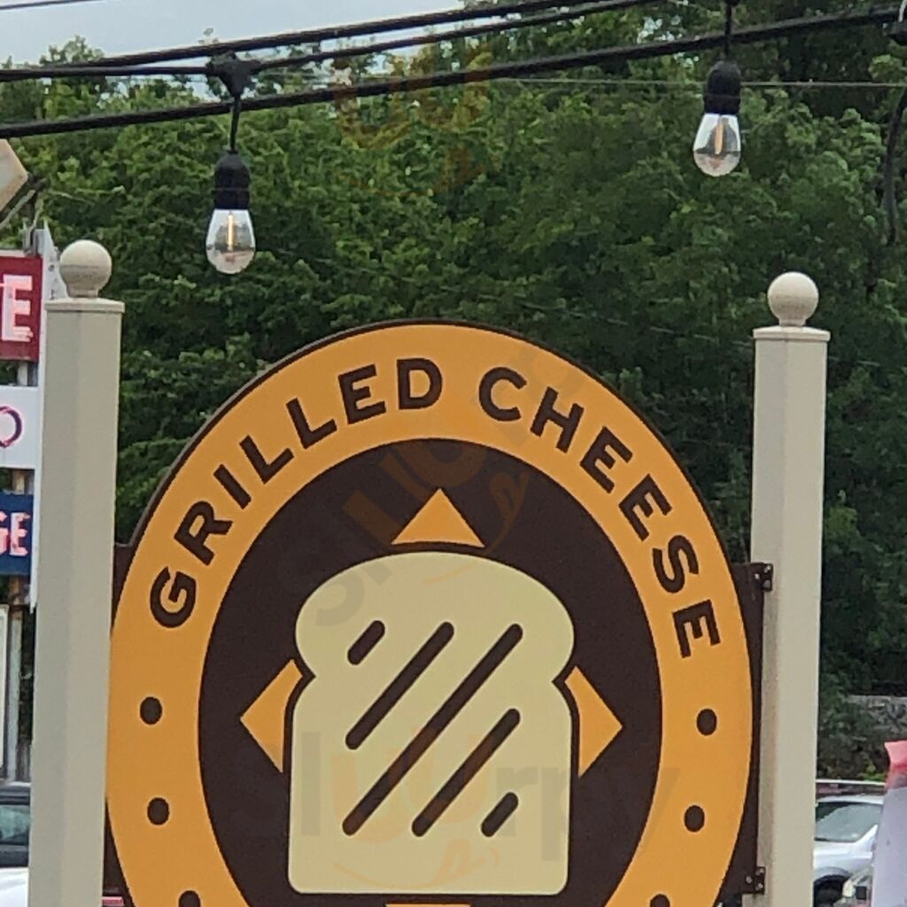 Grilled Cheese Mania