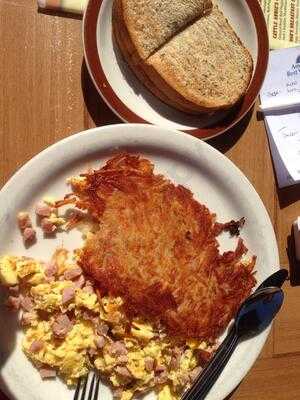 Sandy's Country Junction