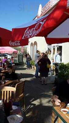 Sandy's Country Junction