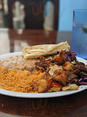 Los Dos Potrillos Restaurant