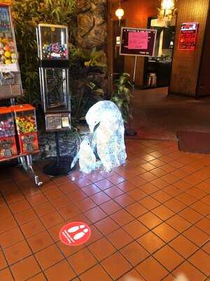 King Wah Restaurant & Lounge