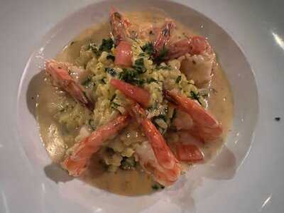 Blue Fin Grill & Sushi Bar