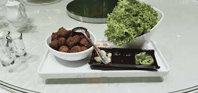 China Dumplings & Noodle 喜來樂餃子館