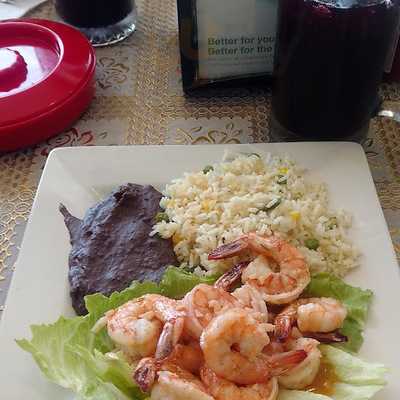 Merlos Salvadorean Cuisine
