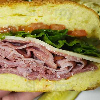 Noelles Family Dining