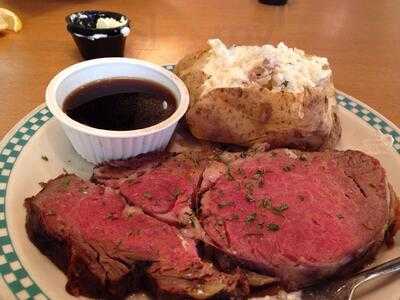 Malone's Clubhouse Grill