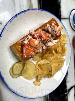 Fresh Seafood Market & Restaurant