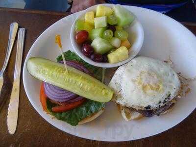 Bradley's Beach Club