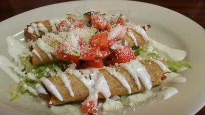 Luna Llena Restaurant