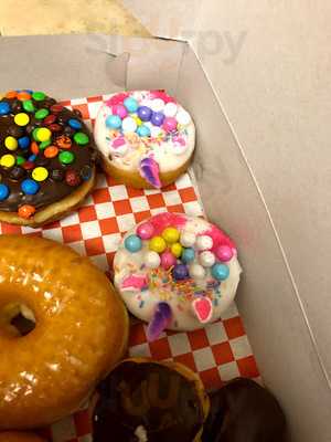 Clovis Donuts