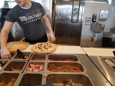 Pieology Pizzeria