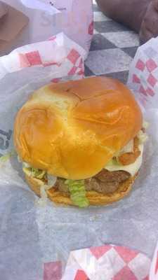 Rally's Hamburgers