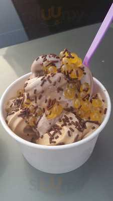 Bliss Frozen Yogurt