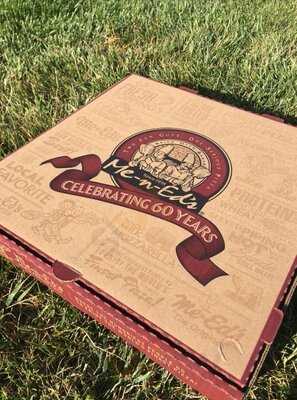 Me-n-ed's Pizzeria