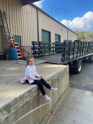 A-1 Cumming Cab & Courier Service