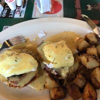 Four Sisters Owl Diner