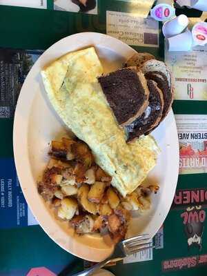 Four Sisters Owl Diner